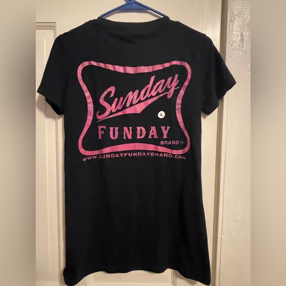 Sunday Funday Brand Ladies V-neck, Brand New, Medium
